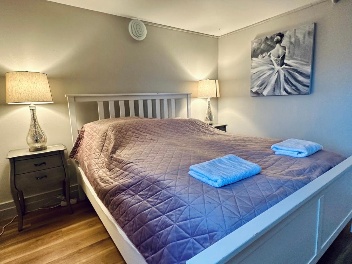 Castle Inn Apartments - Downtown Κεφλαβίκ Εξωτερικό φωτογραφία